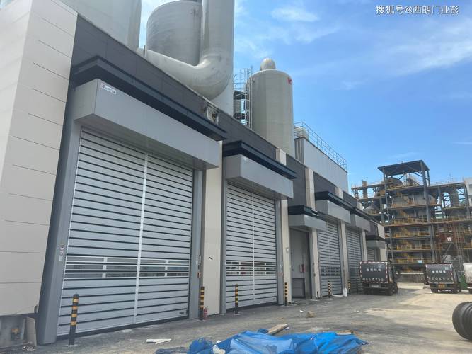 工厂内部硬质快速门升级与轻质建筑材料应用指南